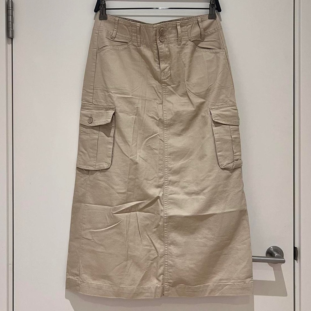Brandy Melville Beverly Cargo Khaki Midi Skirt with Side Pockets - Size XS